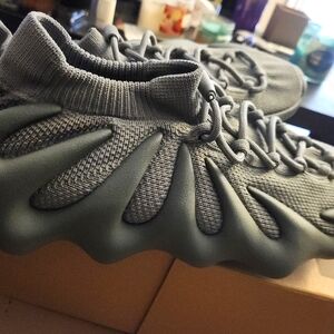 Yeezy 450 men's size 12